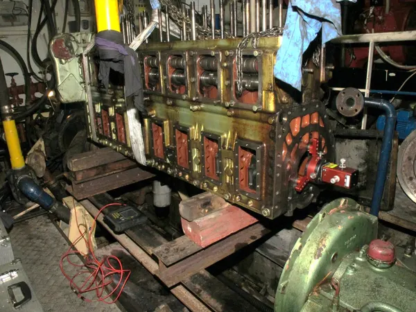 Ευθυγράμμιση με laser σε φωλιές στροφαλοφόρου κύριας μηχανής