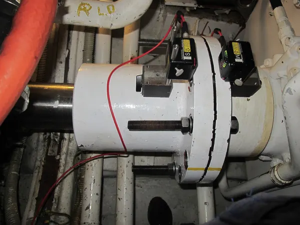 Ευθυγράμμιση με laser κύριας μηχανής ως προς τον ελικοφόρο άξονα