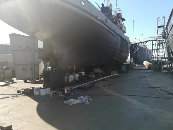 Επίβλεψη εξαγωγής έλικας και ελικοφόρου άξονα